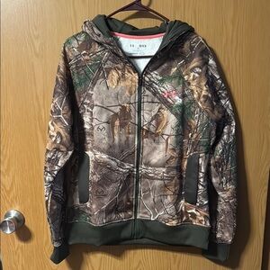 Under Armour women’s Camo and pink Hoodie real tree camo